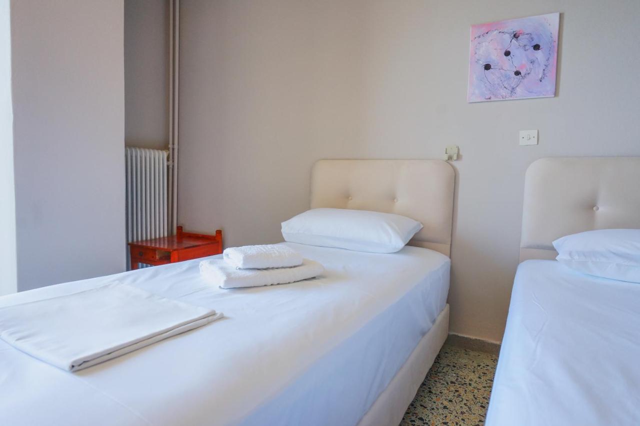 Hotel Korfos - Ξενοδοχείο Κόρφος Renovated المظهر الخارجي الصورة
