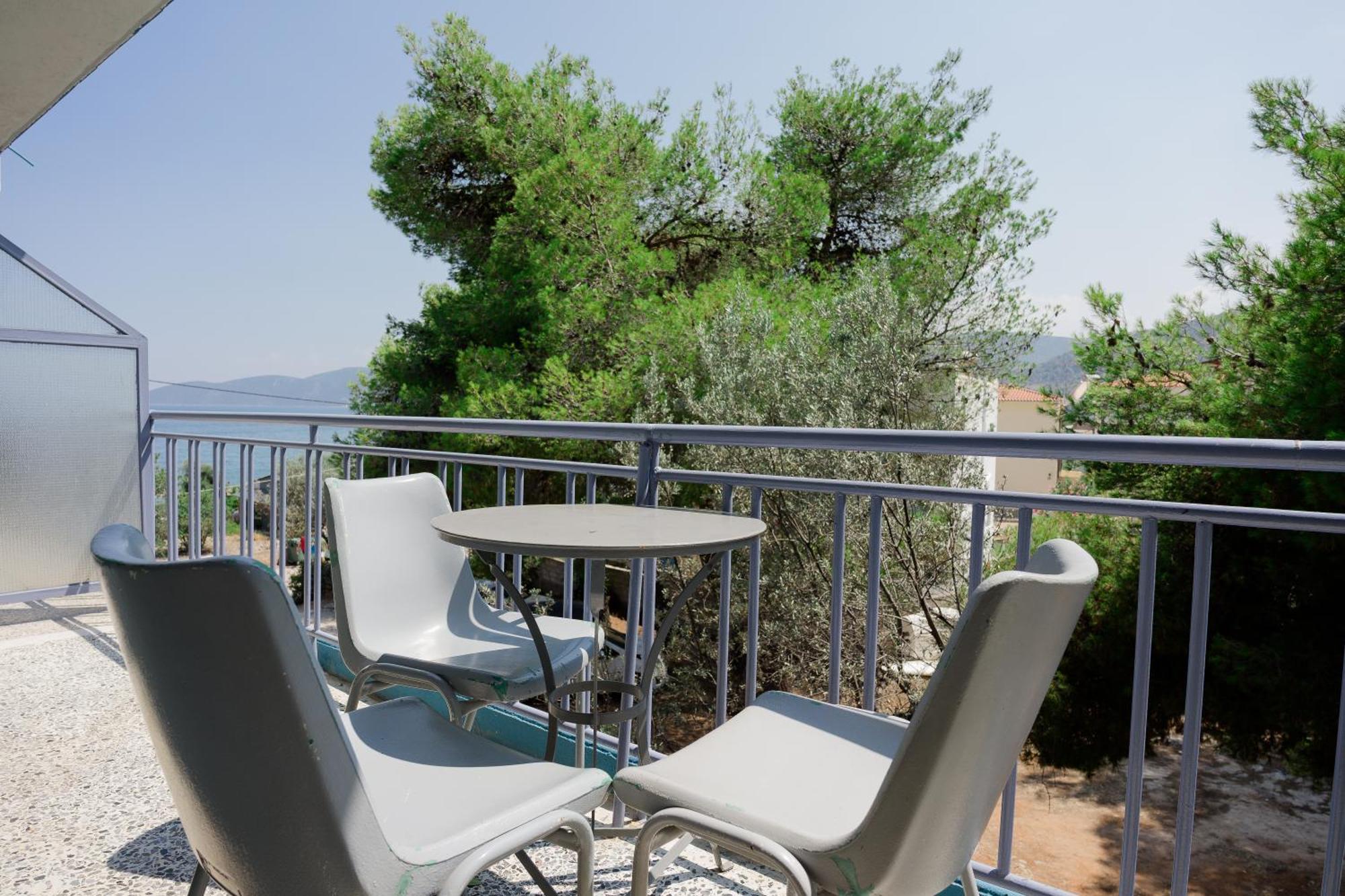 Hotel Korfos - Ξενοδοχείο Κόρφος Renovated المظهر الخارجي الصورة